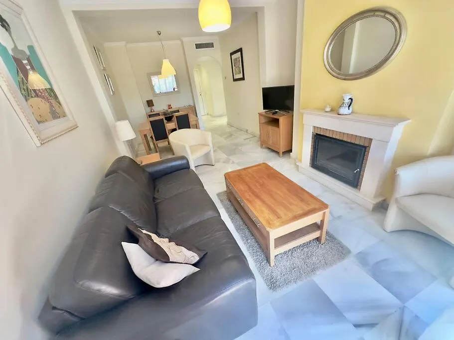 Lovely Two Bedroom Apartment Estepona Spain