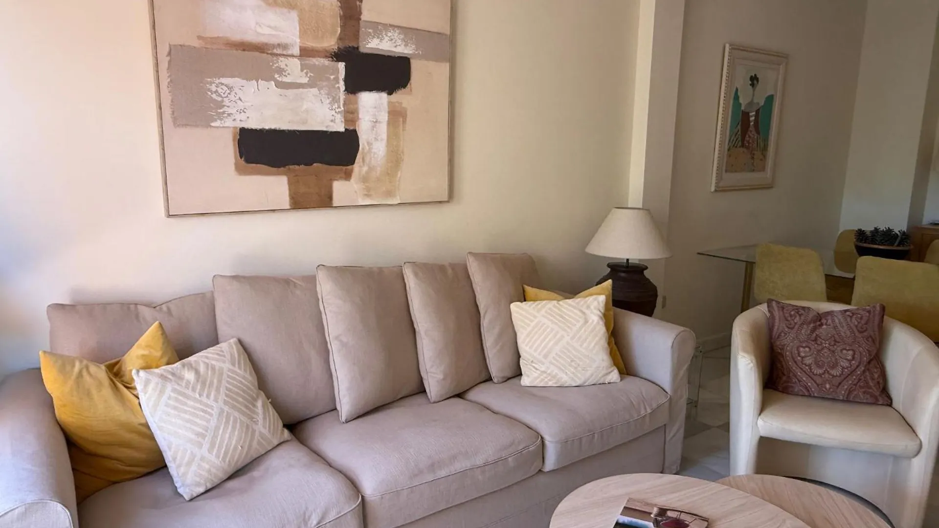 Lovely Two Bedroom Apartment Estepona Spain